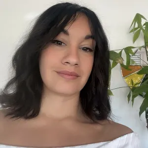 Yuna - Prof de gemmologie - Paris