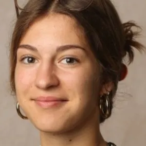 Salomé - professeur de préparation bac français - Toulouse