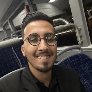 KHALID - Prof d'anglais - Laval