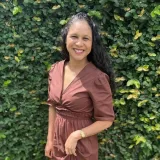 Nina - Prof de inglês - 