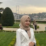 Miray - Arapça öğretmeni - İstanbul