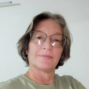 Claudia - Professor de química - Parnaíba