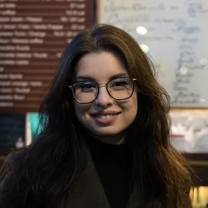 Georgiana - Profesor de matematică - Voluntari