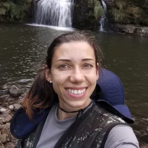 Karine - Professor de biologia - Itá