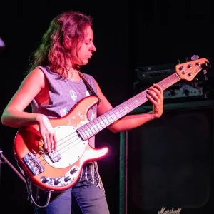 Lena - Nauczyciel gitara basowa - Warszawa