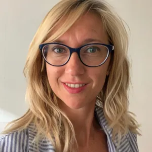 Isla - Computer programming tutor - Dubai