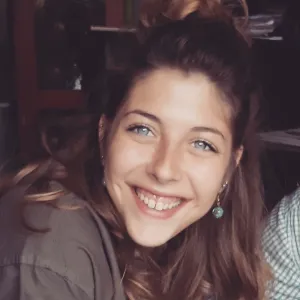 Lili - Prof de flûte traversière - Andenne