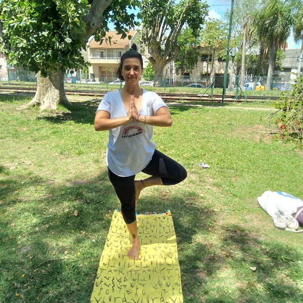 Practicas de Hatha yoga, yoga integral o Yoga Dinamico. Para todos los cuerpos.