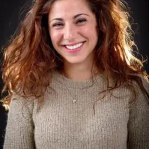 Giulia - Insegnante di aiuto compiti - Montanara