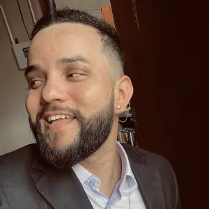 Jonatan - Professor de português para estrangeiros - Presidente Figueiredo