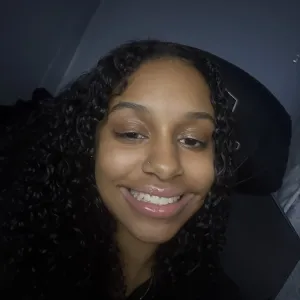 Desiree - Spanish tutor - Remote