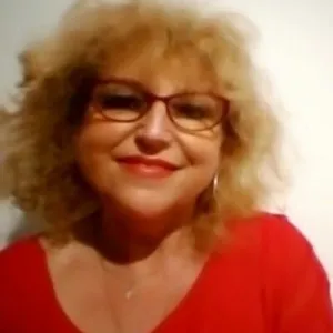 Cornelia - Prof d'aide aux devoirs - Cesson