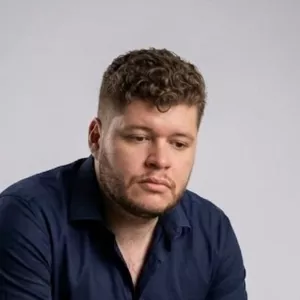 Kelvin - Professor de marketing - Salvador