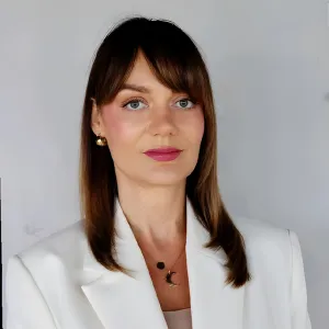 Zara - Violin tutor - Townsville