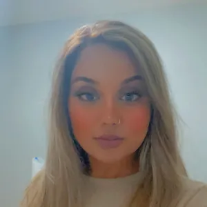 Anna - English tutor - Toronto