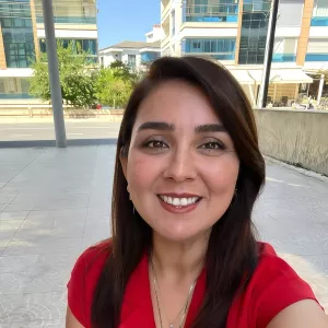 Hatice - Matematik öğretmeni - İzmir