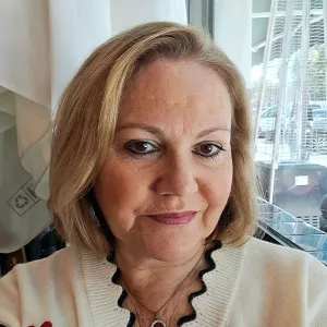 Julia - Profe de costura - Gelves