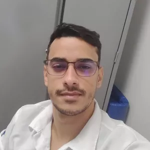 Elesbão - Prof de farmácia - 