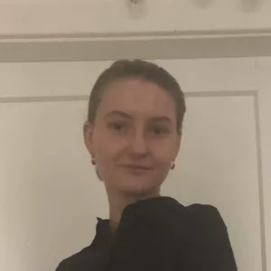 Alma - Lehrkraft für Philosophie - Wien