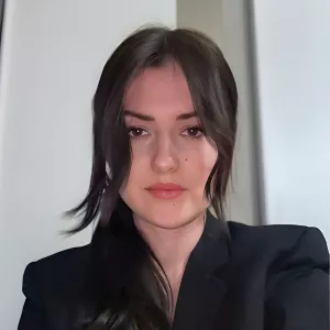 Riya - Computer programming tutor - Ottawa