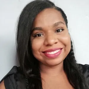 Sandra - profesor de informática básica - Cartago