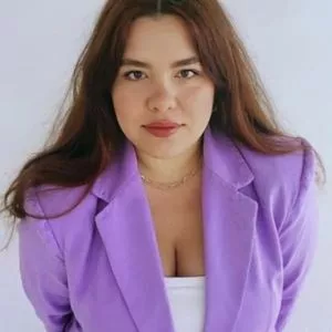 Joyce - Professor de marketing - São Paulo