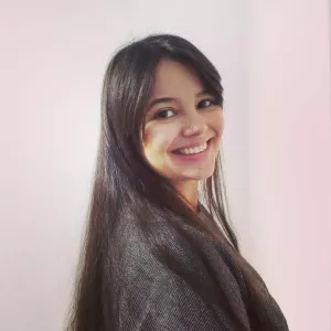 Larissa - Professor de português - 