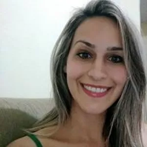 Suelen - Professor de comunicação - São Paulo