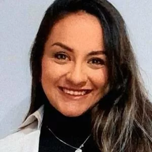 Isabela - Professor de pedagogia - São Paulo