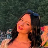Ilinca - Profesor de biologie - București