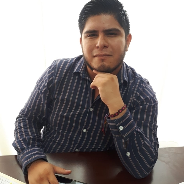 Soy estudiante de Ing en sistemas computacionales. Soy un talento local en mi estado de Chiapas, me desempeño como Poeta y Escritor Dramaturgo. Me metí a este programa para enseñarles sobre -lectura, 
