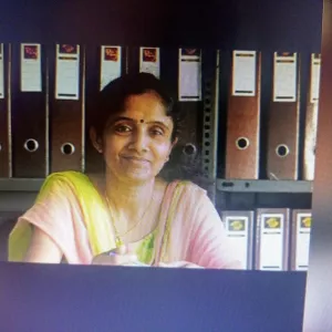 Saritha - English tutor - Shoranur