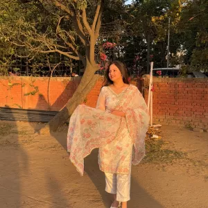 Saanvi - History tutor - Chandigarh