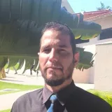 Elliot - Professor de criptomoeda - Rio do Limão