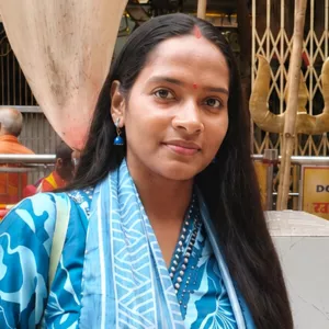 Poonam - Hindi teacher - Vasai-Virar