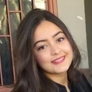 Soukaina - Prof d'anglais - Roanne