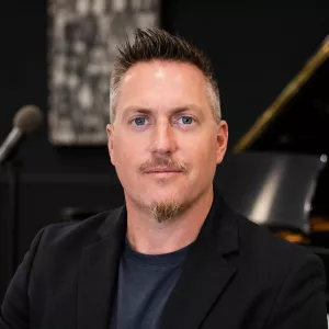 James - Singing tutor - San Diego