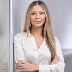 Laura - Lehrkraft für Geschichte - Duisburg