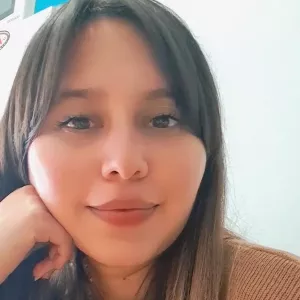 Tamara - Profesor de química - 