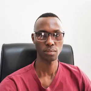 Alonga - Economics tutor - Brownsville
