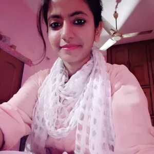 Shomaila - ESOL teacher - Jamshedpur