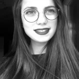 Romane - Prof d'histoire - La Rochelle