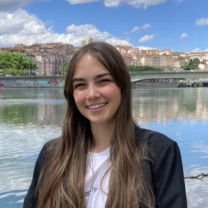 Louise - Prof de maths - Paris