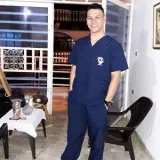 Santiago - profesor de ciencias - Tuluá