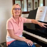 Nina - Piano teacher - Springfield