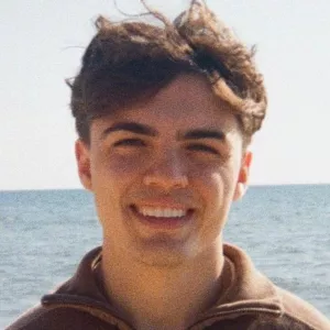 Aiden - Piano tutor - Troy