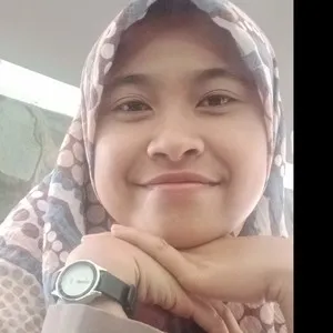 Ajeng - Guru menjahit - Kepanjen
