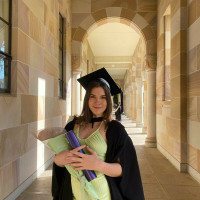 Biomedical Science/Doctor of Medicine UQ Student.  High school tutor (Math, English, Science). UCAT preparation.  Available face-to-face and via zoom. 3+ years of experience in tutoring