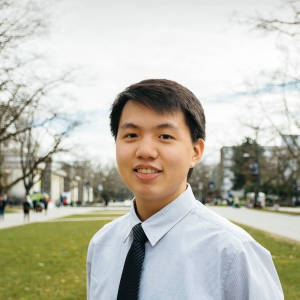Business and Computer Science graduate from UBC. I'm a data analyst who loves demystifying concepts and helping keen, young, students. I can tutor math and computer science