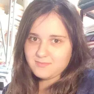 Virginie - professeur de latin - Caen